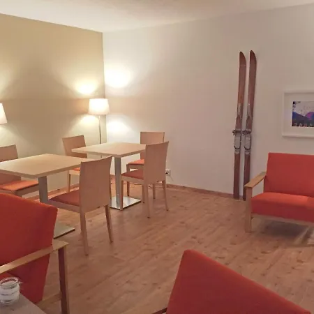Promenade Apartment *